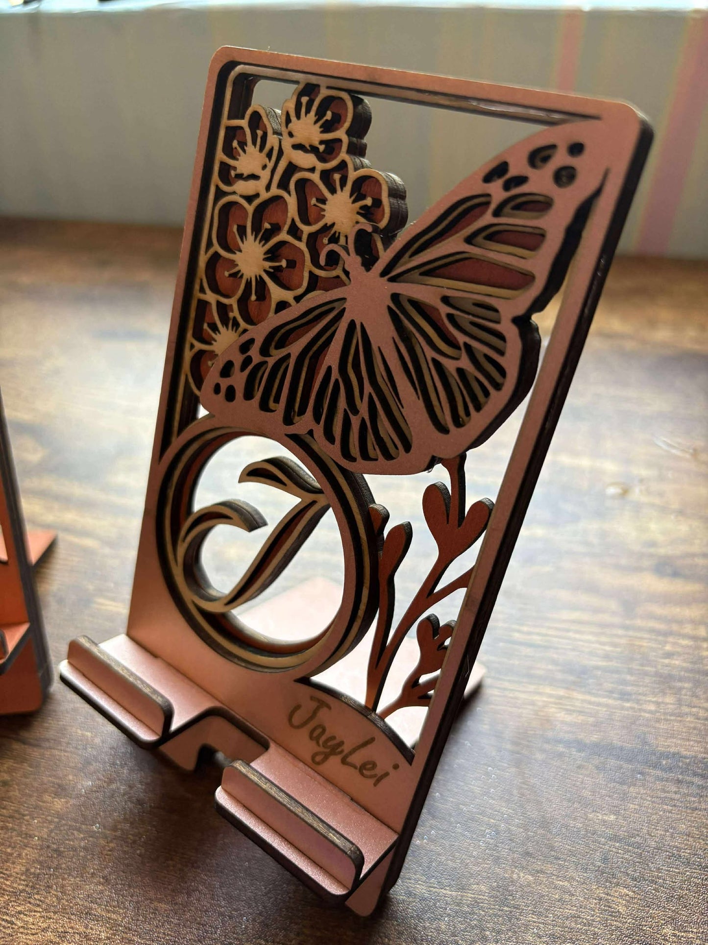 Custom Butterfly & Floral Phone Stand – Personalized with Name and Initial